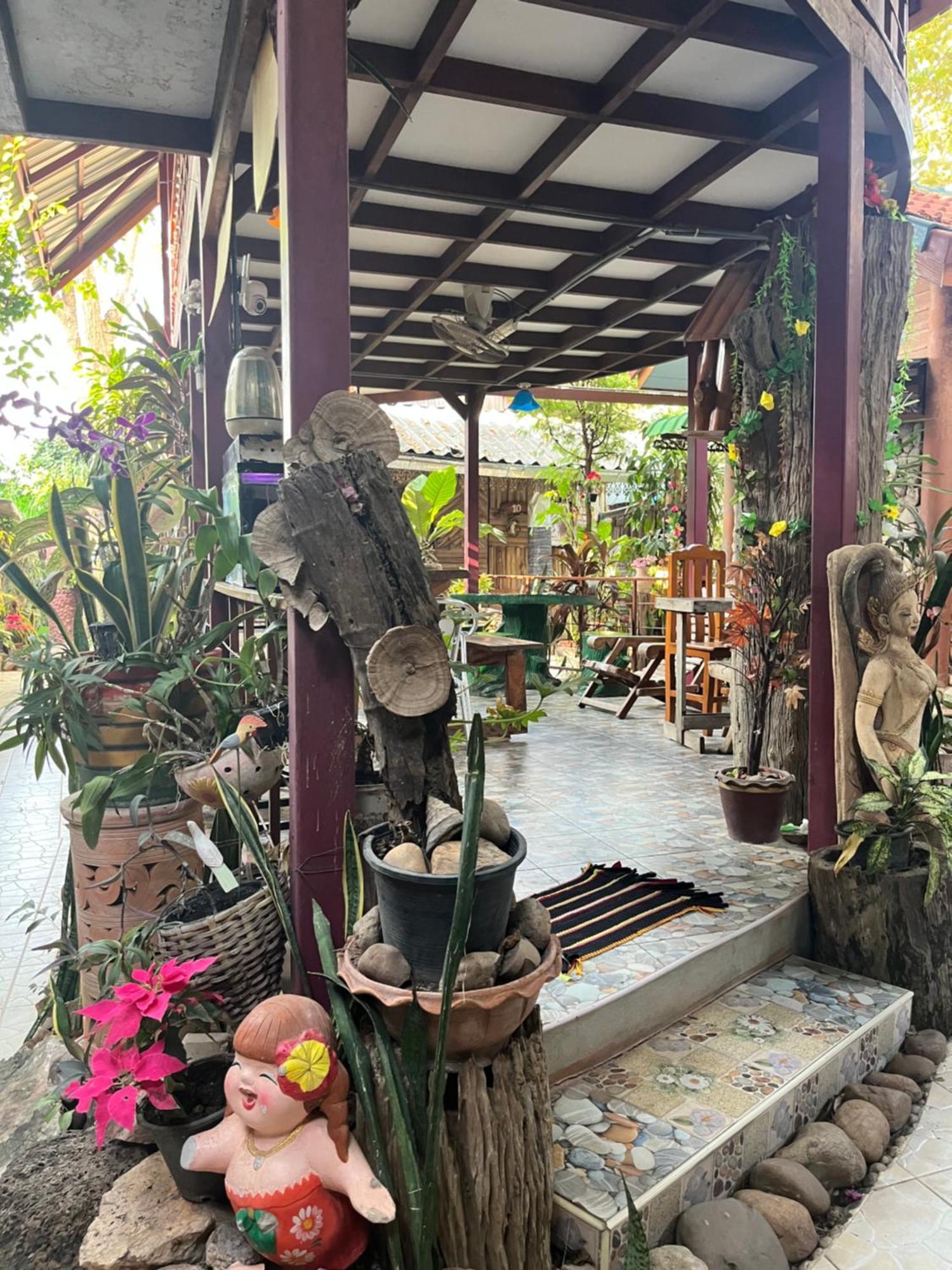 甘烹碧 三j旅馆酒店 外观 照片